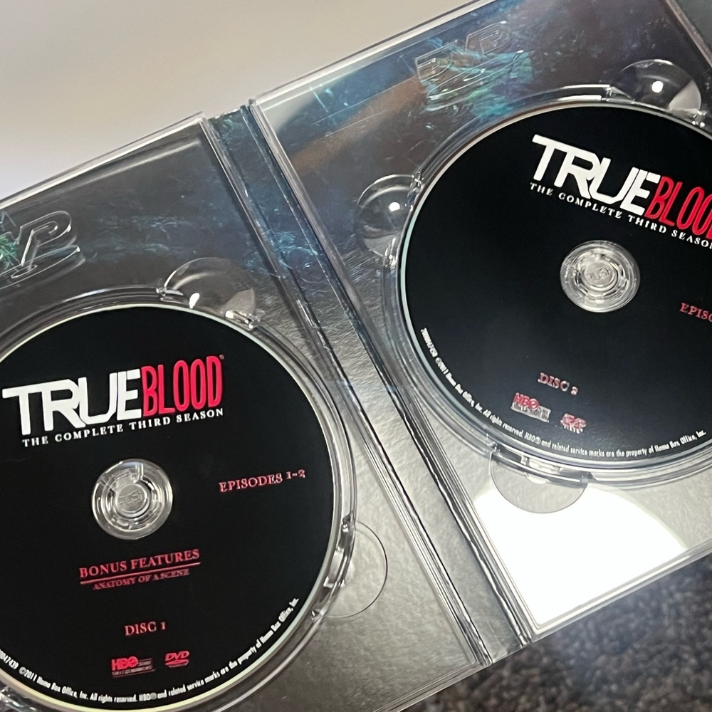 True Blood Complete Series Seasons 1-7 DVD + Blu-ray HBO Bundle - Picture 10 of 16